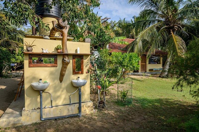 Kite House Cafe Bed and Breakfast Kalpitiya Esterno foto