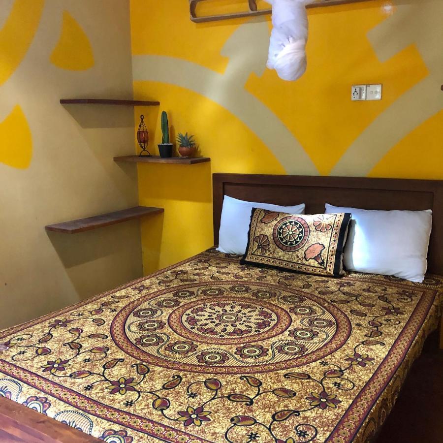 Kite House Cafe Bed and Breakfast Kalpitiya Esterno foto