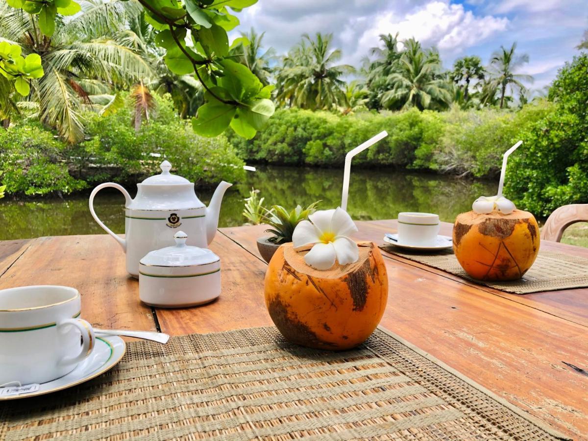 Kite House Cafe Bed and Breakfast Kalpitiya Esterno foto