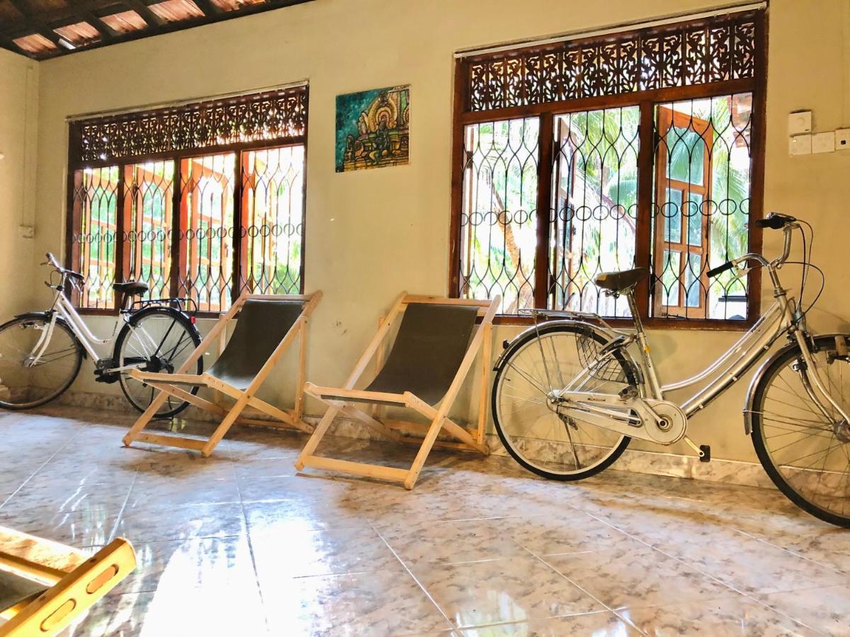 Kite House Cafe Bed and Breakfast Kalpitiya Esterno foto