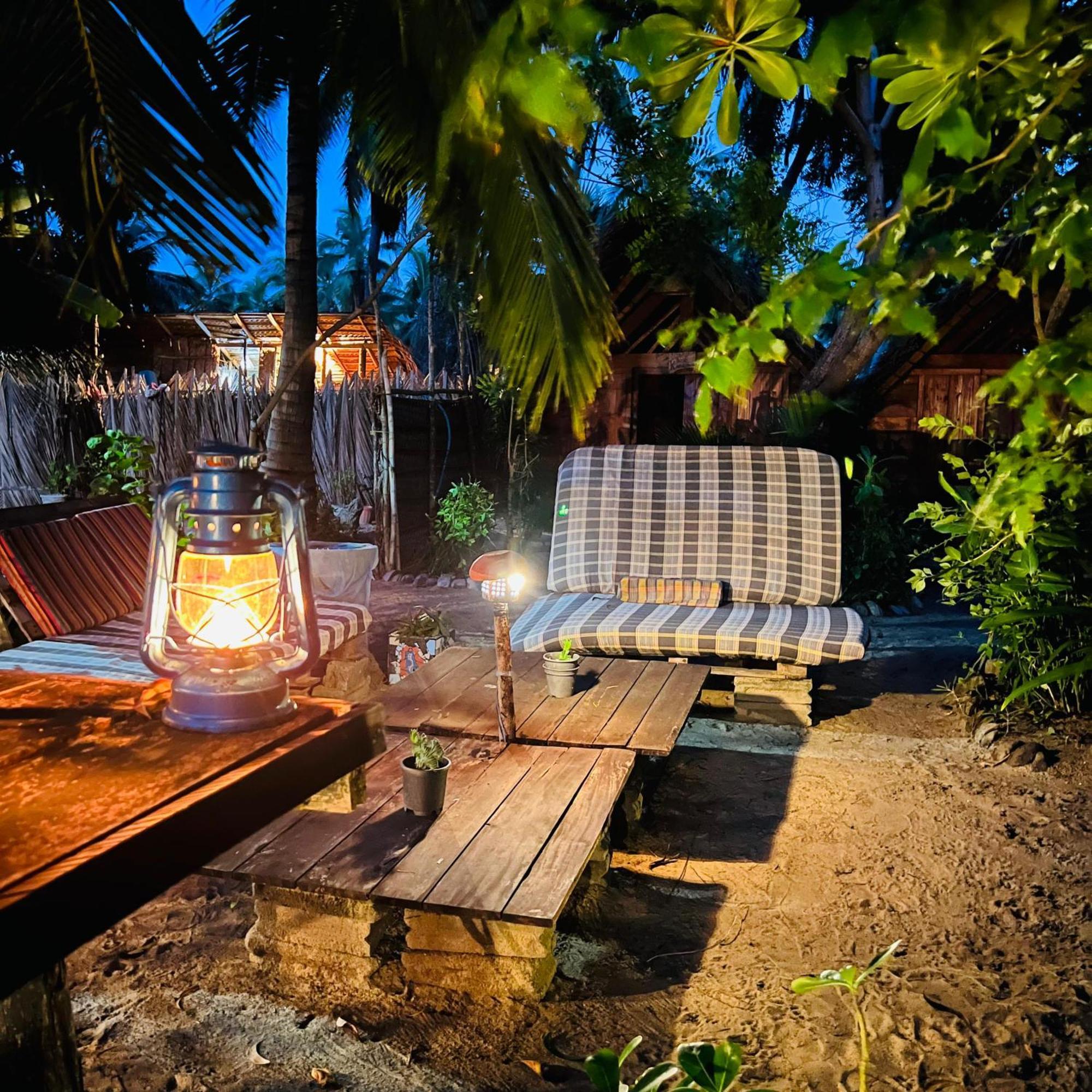 Kite House Cafe Bed and Breakfast Kalpitiya Esterno foto